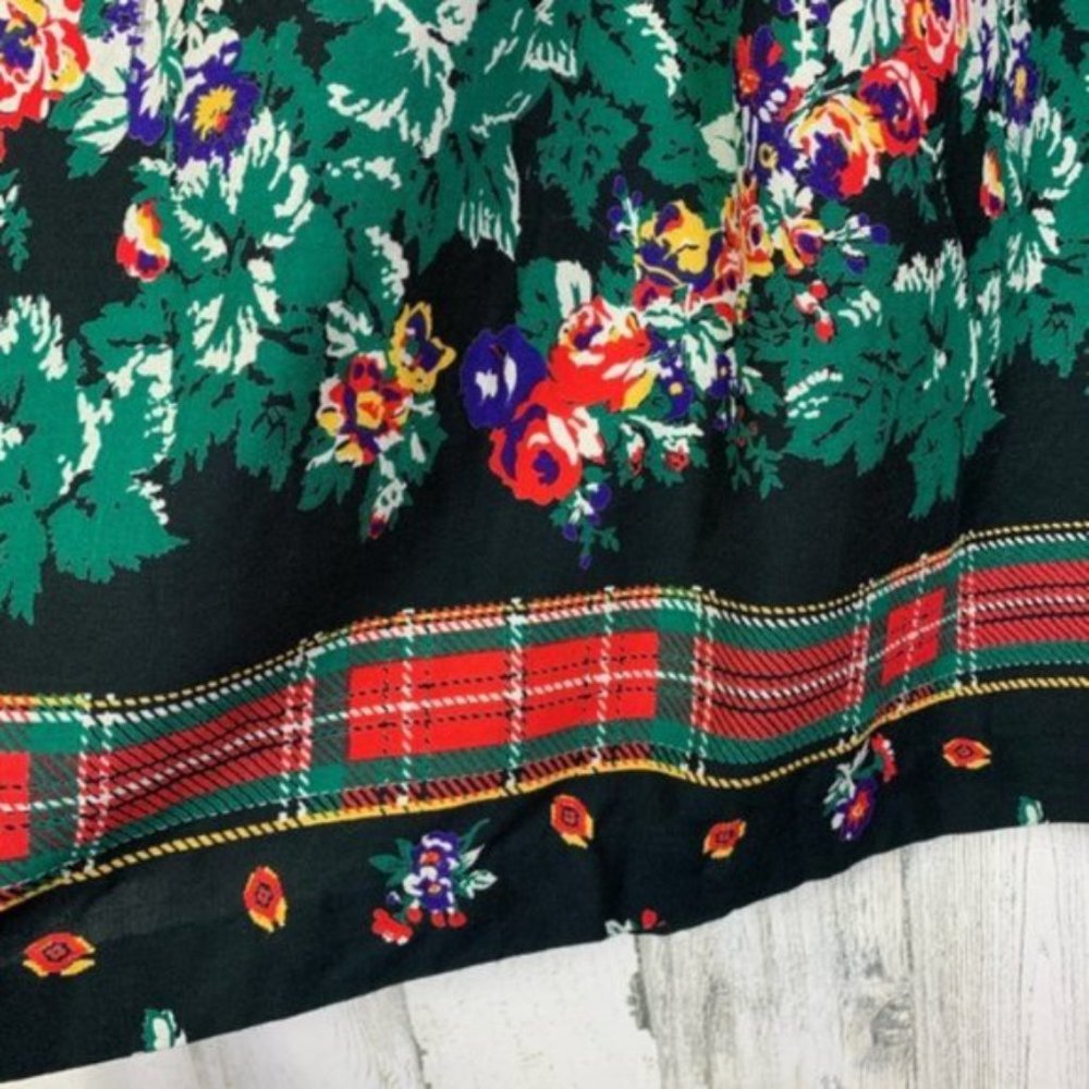 Black Pleated Floral Holiday Festive Midi Skirt - Picture 5 of 10